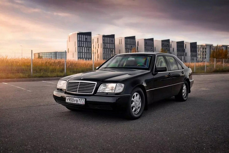 В России выставили на продажу бронированный Mercedes S 600 Guard, который принадлежал олигарху Борису Березовскому
